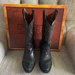 🎉SALE🎉 Corral Women's Black with Full Inlay Snip Toe Cowboy Boots - 7.5